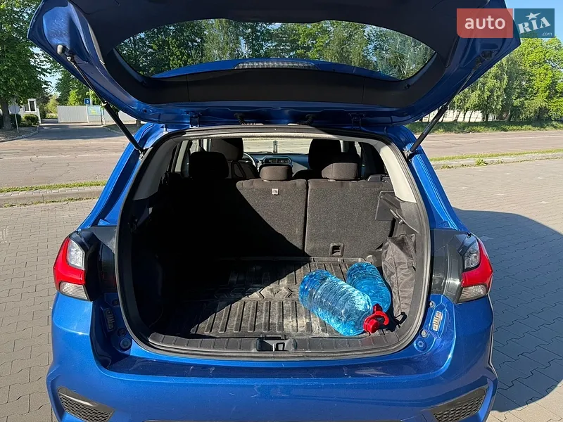 Mitsubishi Outlander Sport 2021 VIN JA4APVAU3MU035719 фото оголошення 9 з 86