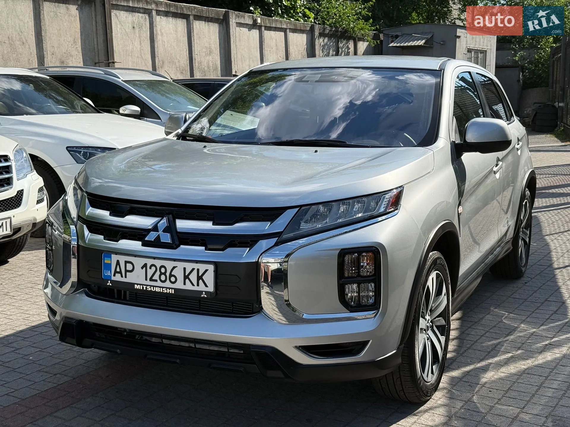 2022 Mitsubishi Outlander - мініатюра 8