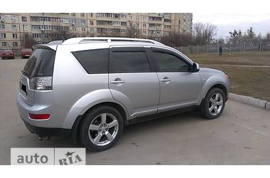 Позашляховик / Кросовер Mitsubishi Outlander XL 2008 в Харкові