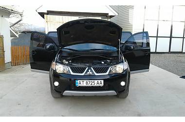  Mitsubishi Outlander XL 2009 в Яремче