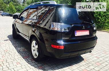 Внедорожник / Кроссовер Mitsubishi Outlander XL 2008 в Ивано-Франковске