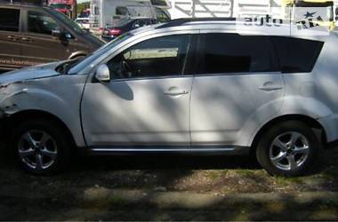 Позашляховик / Кросовер Mitsubishi Outlander XL 2011 в Нововолинську