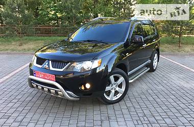 Внедорожник / Кроссовер Mitsubishi Outlander XL 2009 в Ивано-Франковске