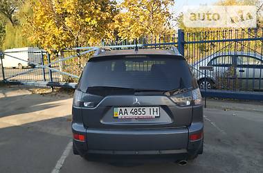 Внедорожник / Кроссовер Mitsubishi Outlander XL 2009 в Киеве