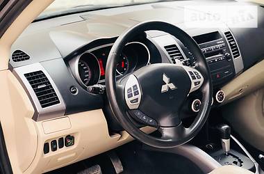 Внедорожник / Кроссовер Mitsubishi Outlander XL 2008 в Ивано-Франковске