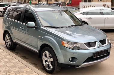 Позашляховик / Кросовер Mitsubishi Outlander XL 2008 в 