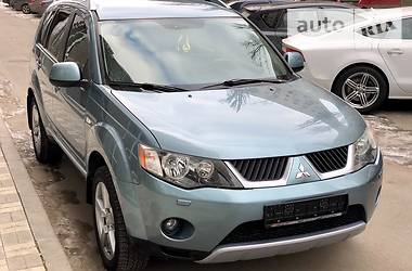 Позашляховик / Кросовер Mitsubishi Outlander XL 2008 в 