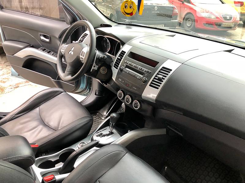 Внедорожник / Кроссовер Mitsubishi Outlander XL 2008 в Киеве