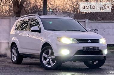 Позашляховик / Кросовер Mitsubishi Outlander XL 2008 в 