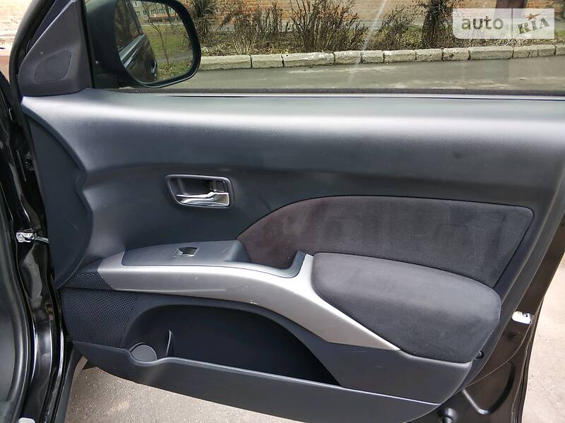 Позашляховик / Кросовер Mitsubishi Outlander XL 2008 в Вінниці фото 6 Позашляховик / Кросовер Mitsubishi Outlander XL 2008 в Вінниці