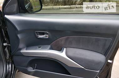 Позашляховик / Кросовер Mitsubishi Outlander XL 2008 в 
