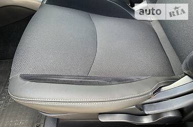 Позашляховик / Кросовер Mitsubishi Outlander XL 2010 в 