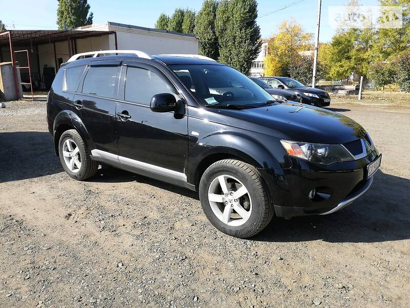 Позашляховик / Кросовер Mitsubishi Outlander XL 2008 в 