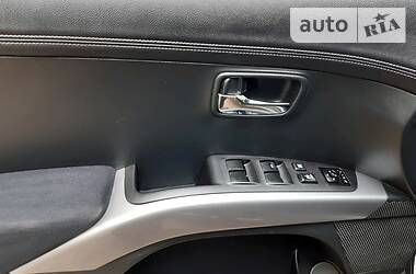Внедорожник / Кроссовер Mitsubishi Outlander XL 2010 в 