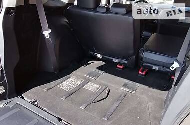 Позашляховик / Кросовер Mitsubishi Outlander XL 2011 в 