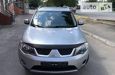 Позашляховик / Кросовер Mitsubishi Outlander XL 2008 в Херсоні