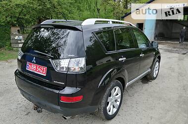 Позашляховик / Кросовер Mitsubishi Outlander XL 2007 в Луцьку