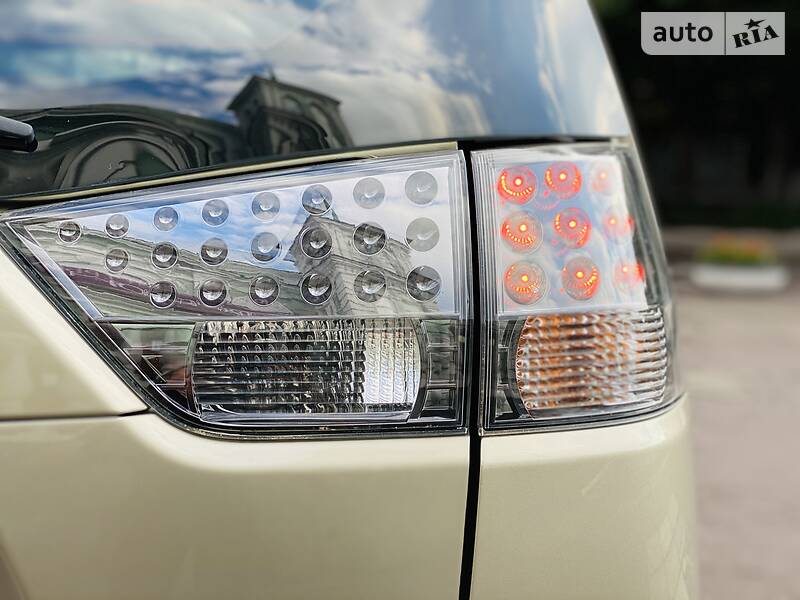 Позашляховик / Кросовер Mitsubishi Outlander XL 2008 в Кам'янському