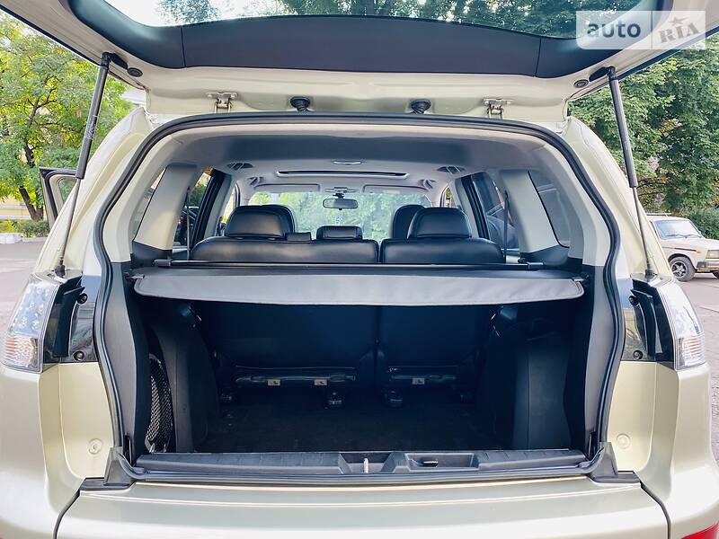 Позашляховик / Кросовер Mitsubishi Outlander XL 2008 в Кам'янському