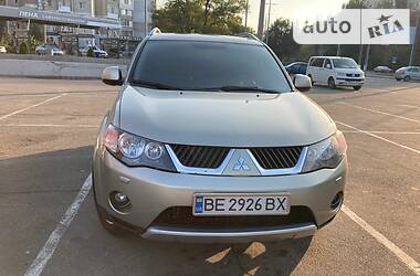 Внедорожник / Кроссовер Mitsubishi Outlander XL 2008 в 