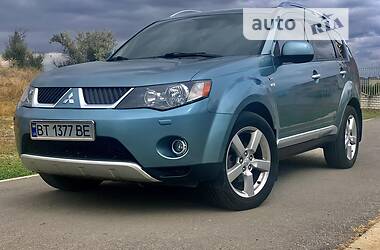 Позашляховик / Кросовер Mitsubishi Outlander XL 2008 в Києві