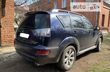 Внедорожник / Кроссовер Mitsubishi Outlander XL 2010 в Полтаве