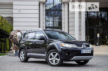 Внедорожник / Кроссовер Mitsubishi Outlander XL 2007 в 