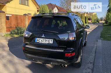 Внедорожник / Кроссовер Mitsubishi Outlander XL 2008 в Луцке