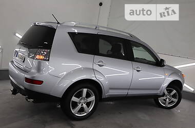 Позашляховик / Кросовер Mitsubishi Outlander XL 2009 в Трускавці