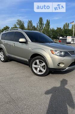 Внедорожник / Кроссовер Mitsubishi Outlander XL 2007 в Днепре