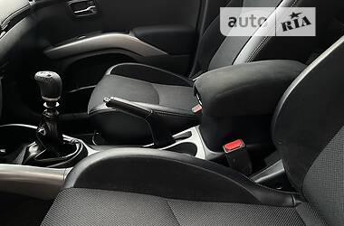 Внедорожник / Кроссовер Mitsubishi Outlander XL 2012 в 