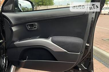 Внедорожник / Кроссовер Mitsubishi Outlander XL 2012 в 