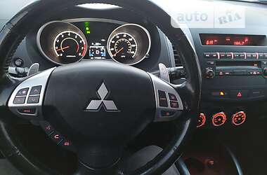 Внедорожник / Кроссовер Mitsubishi Outlander XL 2013 в Ивано-Франковске