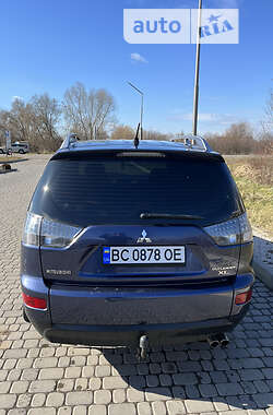 Внедорожник / Кроссовер Mitsubishi Outlander XL 2007 в 