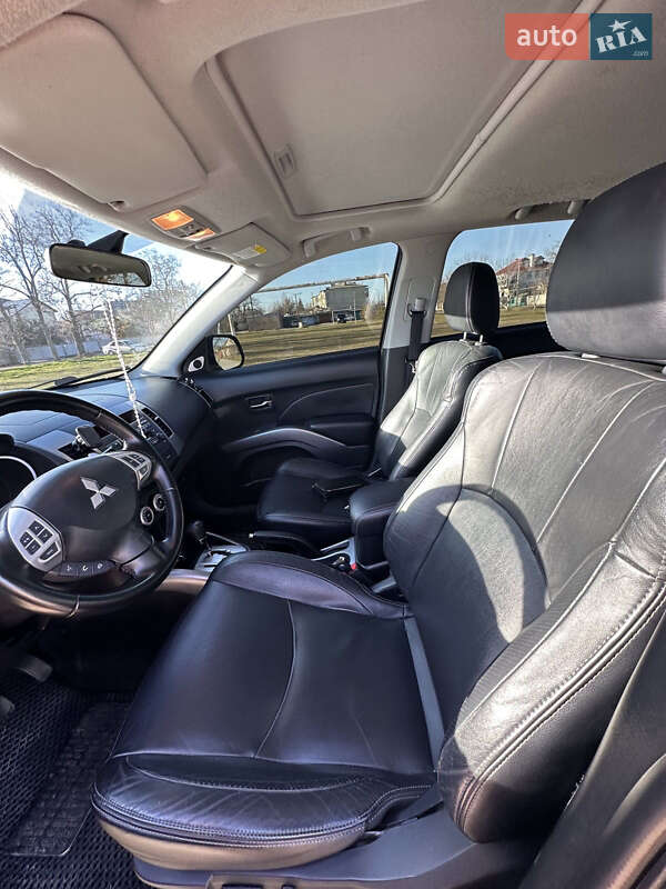 Внедорожник / Кроссовер Mitsubishi Outlander XL 2008 в Бердичеве