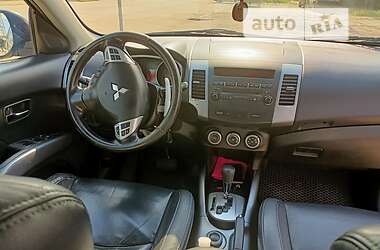 Внедорожник / Кроссовер Mitsubishi Outlander XL 2008 в Николаеве