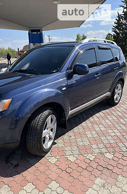 Внедорожник / Кроссовер Mitsubishi Outlander XL 2007 в 