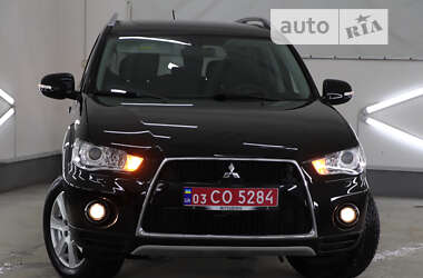 Внедорожник / Кроссовер Mitsubishi Outlander XL 2010 в Трускавце