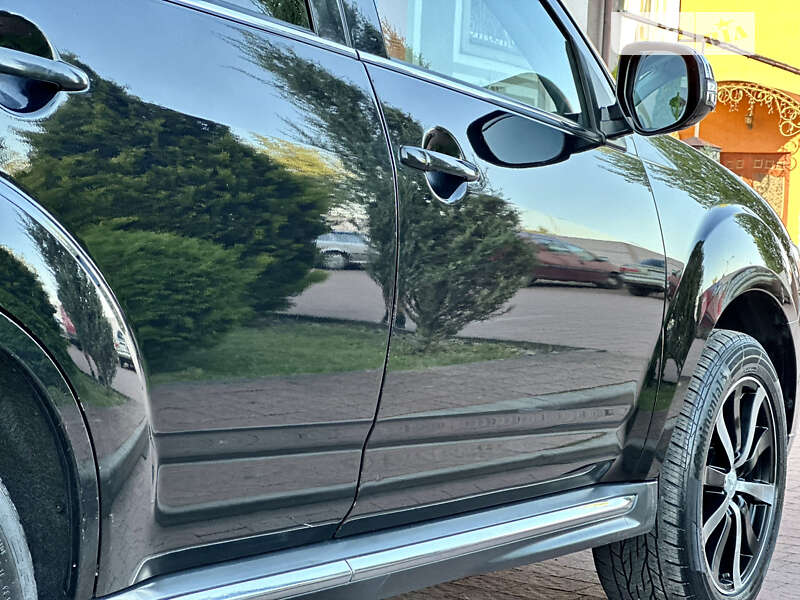 Внедорожник / Кроссовер Mitsubishi Outlander XL 2011 в Стрые