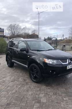 Позашляховик / Кросовер Mitsubishi Outlander XL 2008 в Львові