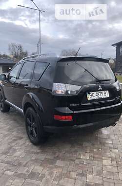 Позашляховик / Кросовер Mitsubishi Outlander XL 2008 в Львові