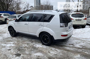 Внедорожник / Кроссовер Mitsubishi Outlander XL 2008 в Киеве