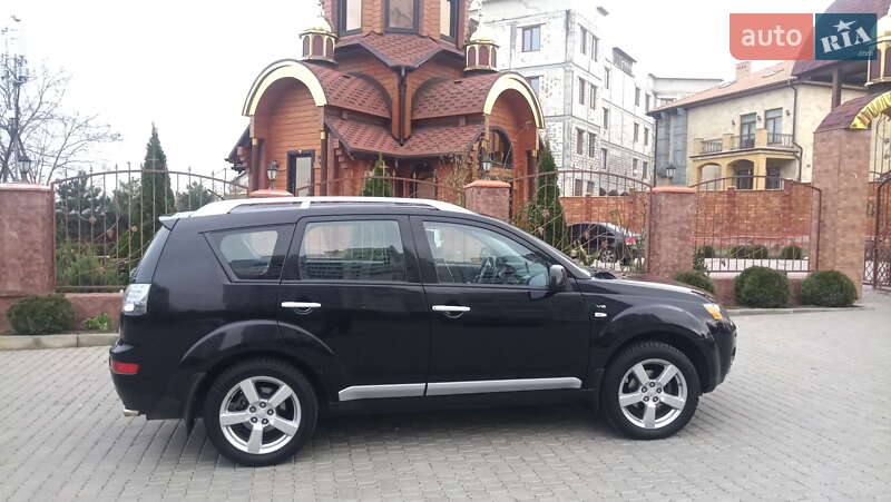 Позашляховик / Кросовер Mitsubishi Outlander XL 2008 в Чорноморську