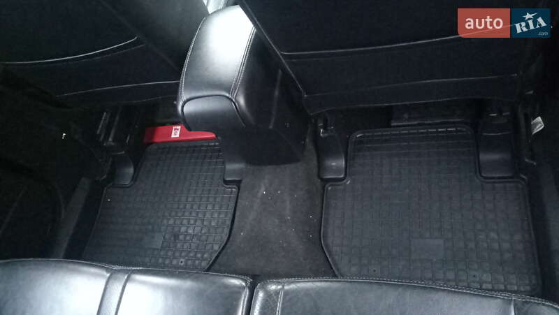 Позашляховик / Кросовер Mitsubishi Outlander XL 2008 в Чорноморську