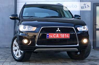 Позашляховик / Кросовер Mitsubishi Outlander XL 2010 в Дрогобичі