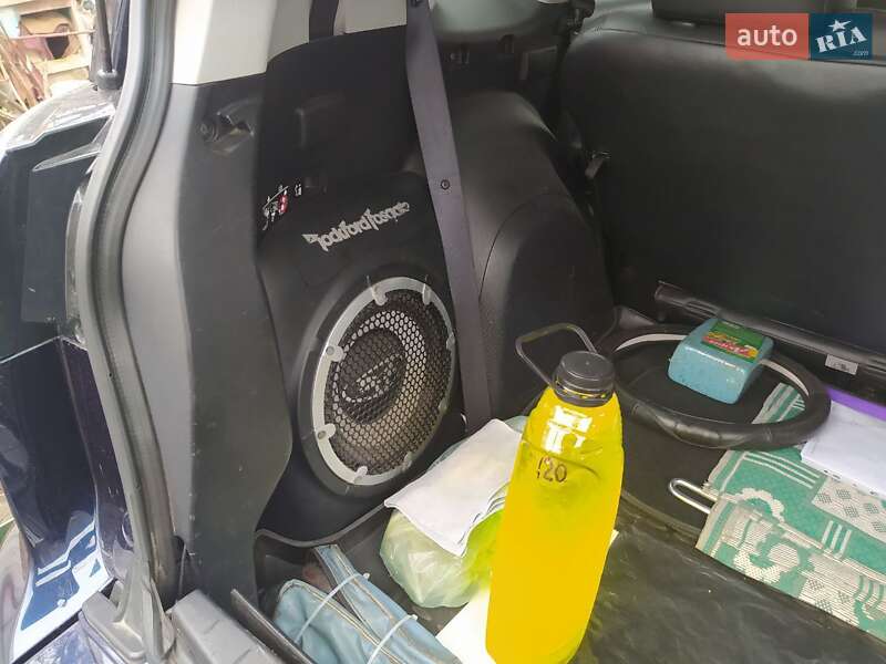 Внедорожник / Кроссовер Mitsubishi Outlander XL 2010 в Боярке