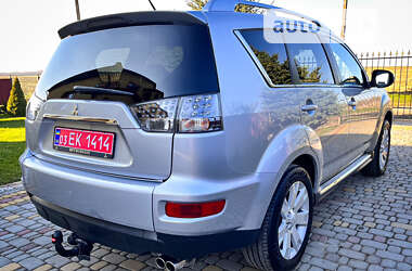 Внедорожник / Кроссовер Mitsubishi Outlander XL 2010 в Дрогобыче