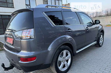 Внедорожник / Кроссовер Mitsubishi Outlander XL 2011 в Кременце