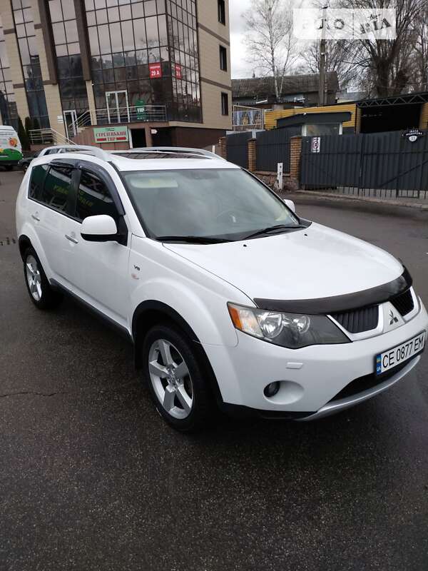 Внедорожник / Кроссовер Mitsubishi Outlander XL 2008 в Херсоне