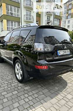 Позашляховик / Кросовер Mitsubishi Outlander XL 2007 в Івано-Франківську